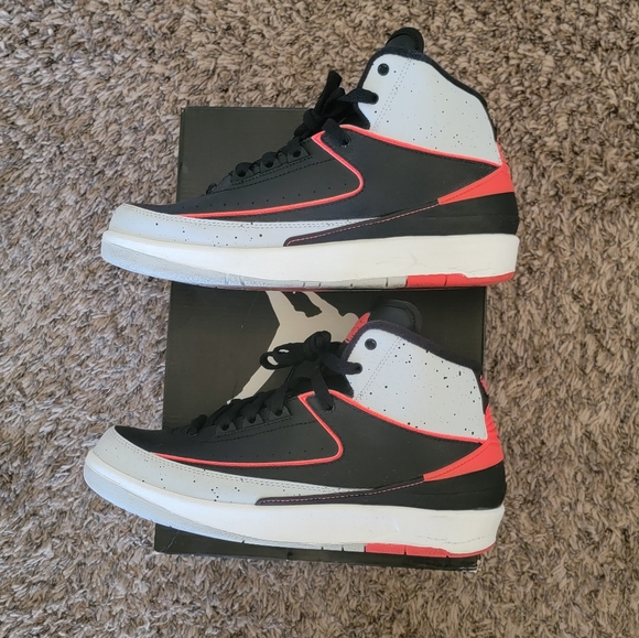 Air Jordan 2 Retro 'Infrared 23' - Picture 4 of 5